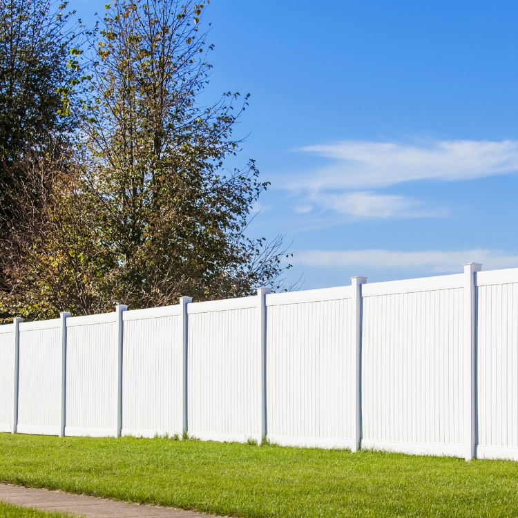 Fencing in Bettendorf, IA