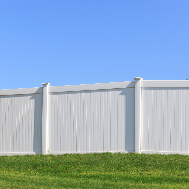 Fencing in Bettendorf, IA